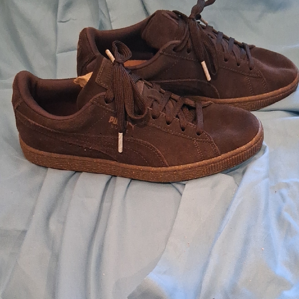 Collectors Puma ICE CREAM LINE Suede Women's Dark Brown Sneakers